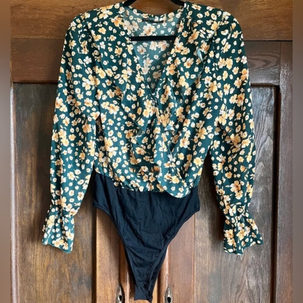 Ruffled Floral Print Bodysuit